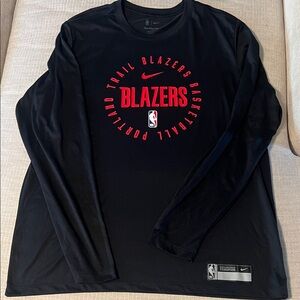 The Nike Tee NBA Authentic’s Portland Trail Blazers Long Sleeve Dri-Fit Shirt